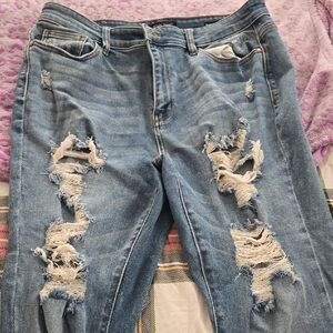 Judy Blue 13/31  boyfriend fit distressed  Jeans